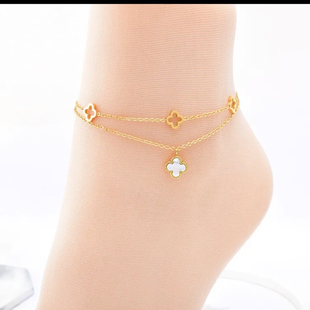 COPY - beautiful clover anklet